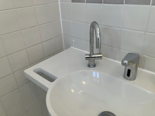 <IMG> Wasserspender im Rathaus